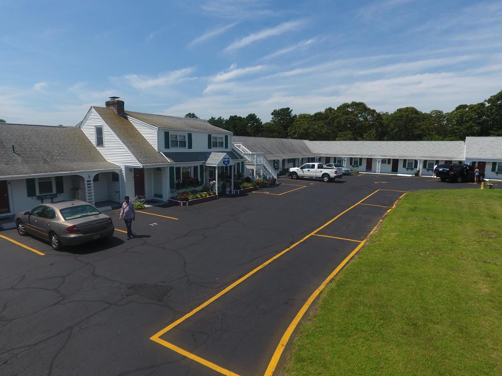 Knights Inn Centerville Cape Cod Area Exterior photo