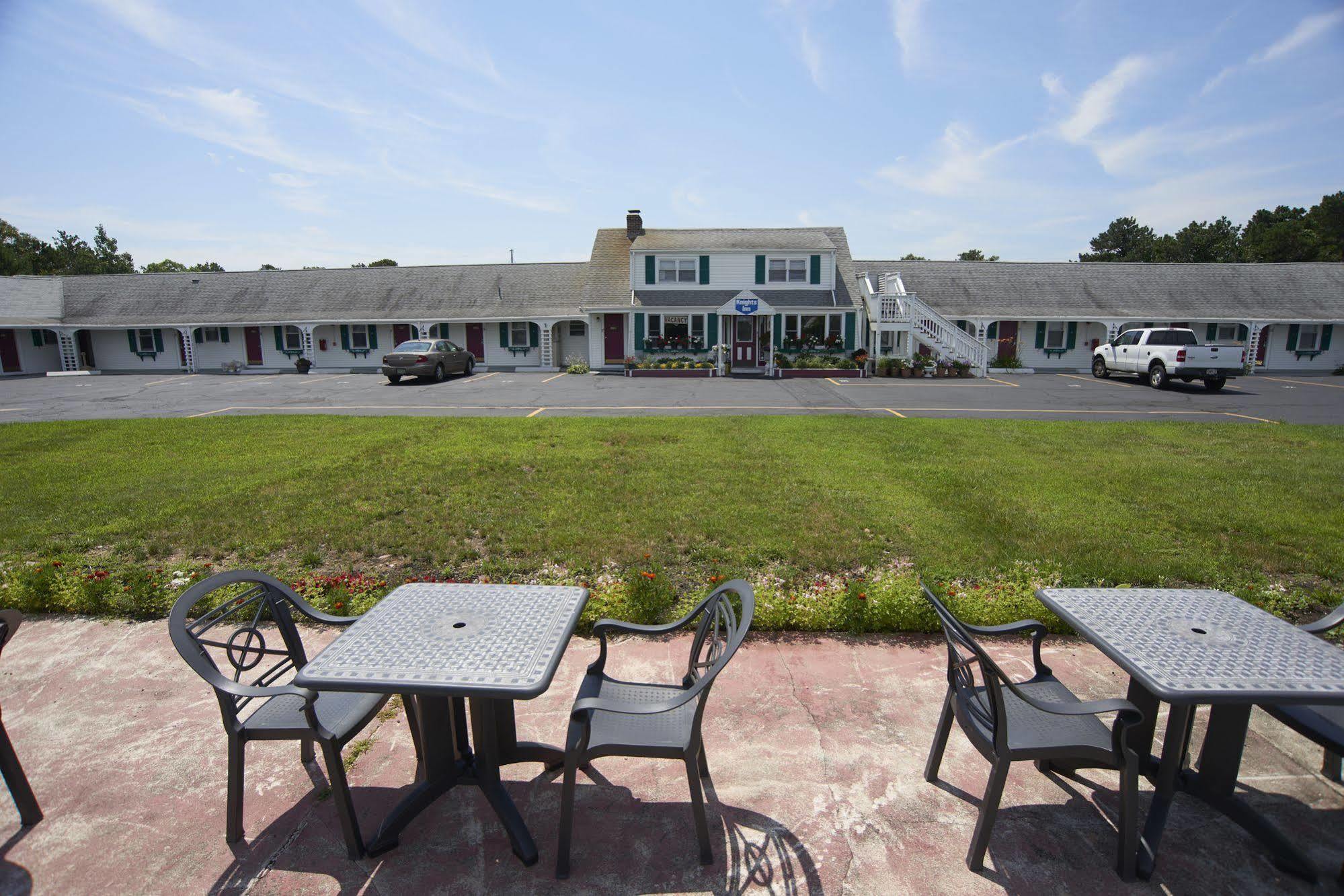 Knights Inn Centerville Cape Cod Area Exterior photo